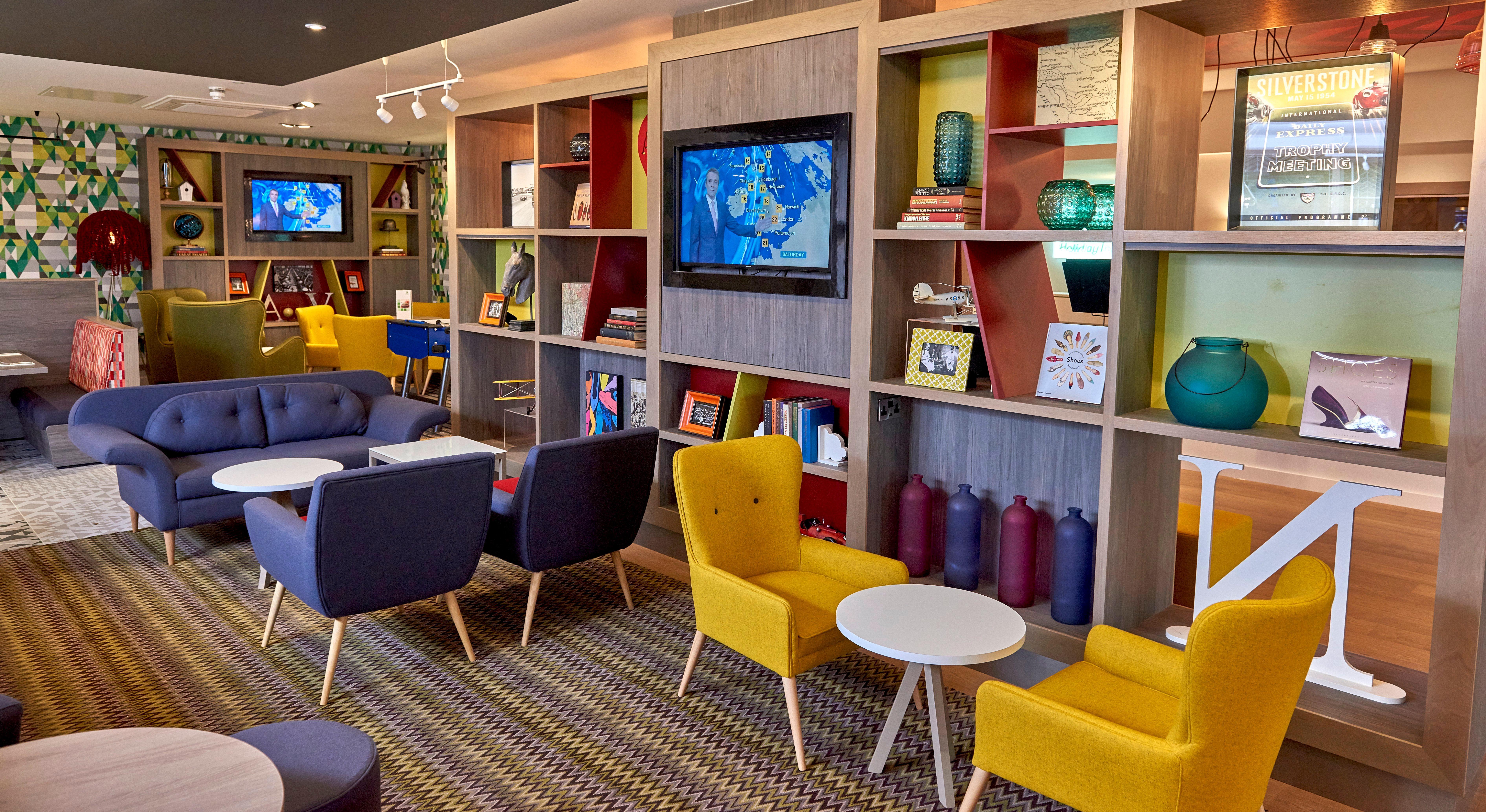 Holiday Inn Northampton West M1 Junc 16, An Ihg Hotel Flore Exteriör bild