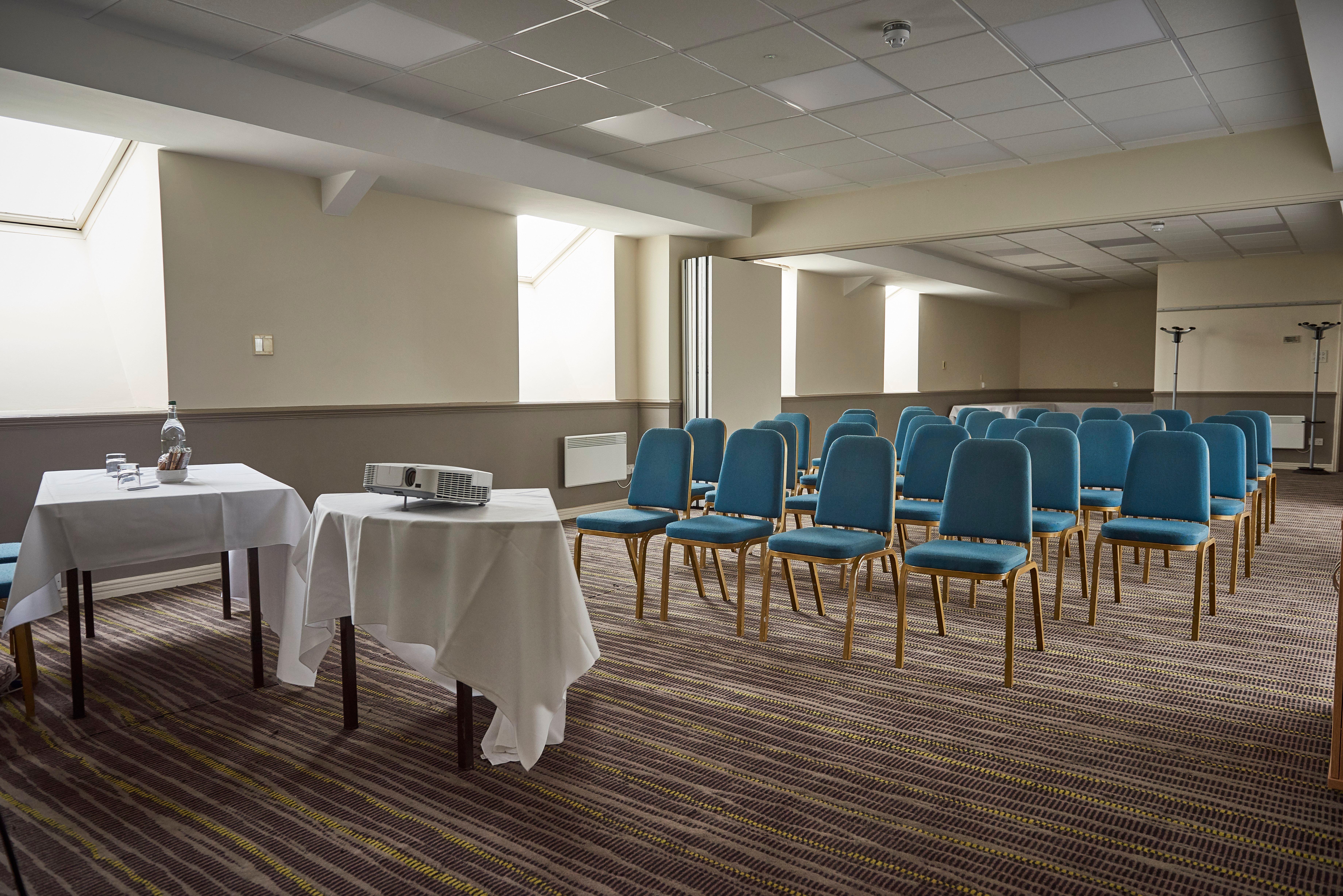 Holiday Inn Northampton West M1 Junc 16, An Ihg Hotel Flore Exteriör bild