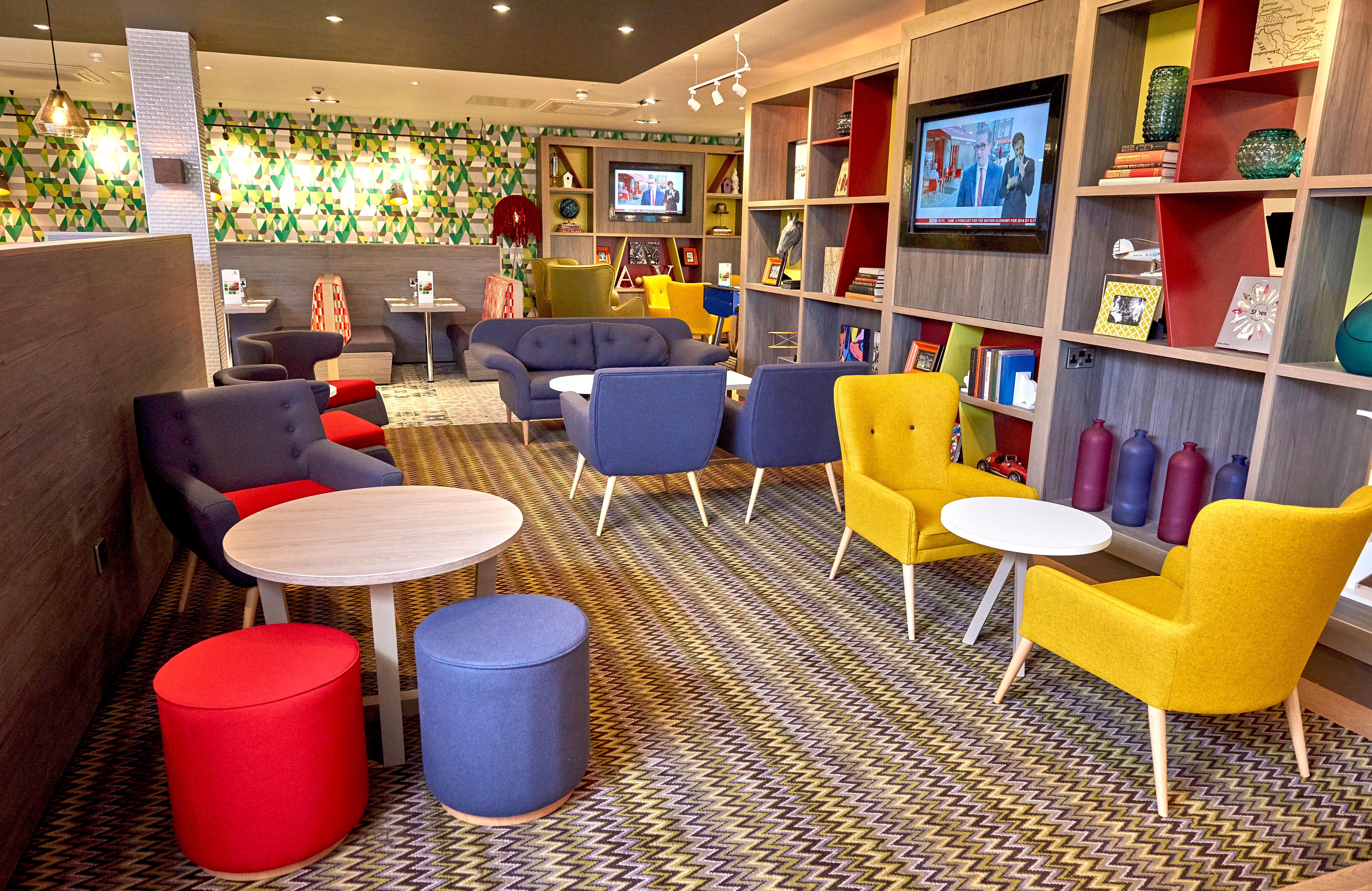 Holiday Inn Northampton West M1 Junc 16, An Ihg Hotel Flore Exteriör bild